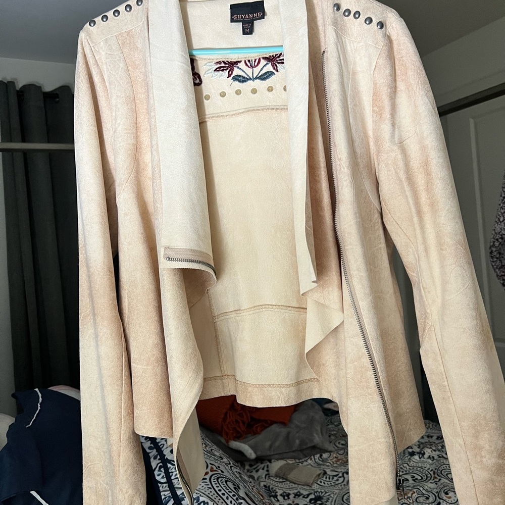 Shyanne Women's Beige Jacket